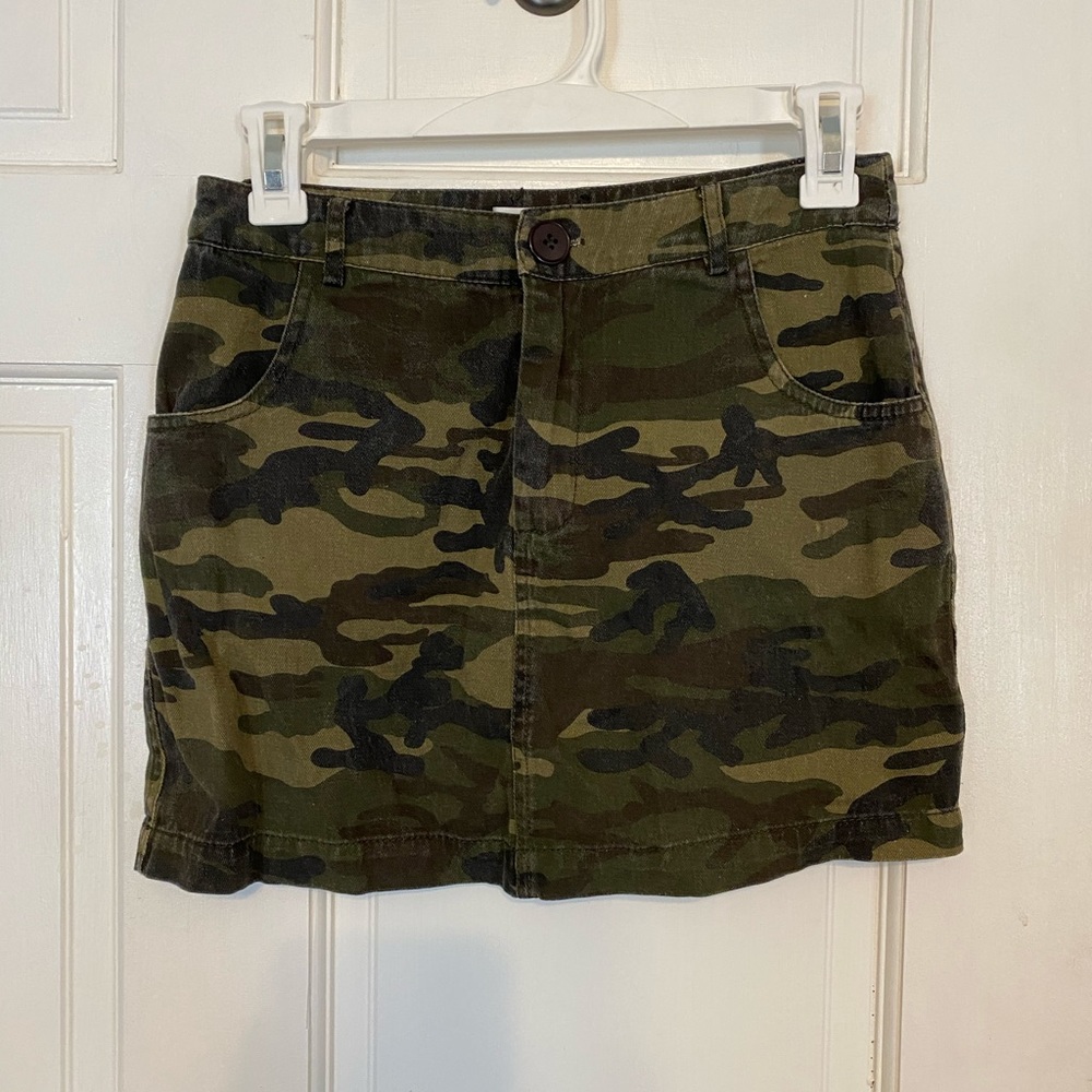 Wild Honey boutique camo skirt